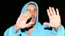 Justin Bieber arremete contra los paparazzi: “Soy un hombre real con una familia real… no se metan conmigo”