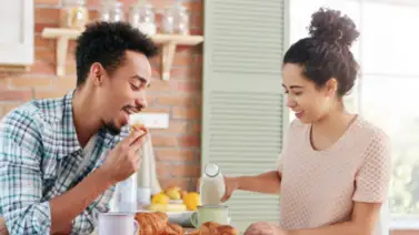 Desayuno con tradición: la delicia triangular hojaldrada Desayuno con tradición: la delicia triangular hojaldrada