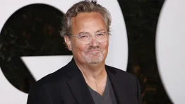 Médico principal de Matthew Perry estrella de "Friends" se declara culpable por distribución de ketamina