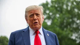 Arrestan a exoficial de la Guardia Costera por presuntamente amenazar con asesinar a Trump