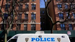 Hallan cadáver descompuesto de un adulto mayor en su apartamento: lo asesinan a puñaladas