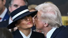 2001ONLINE - ESTADOS UNIDOS - DONALD MELANIA TRUMP