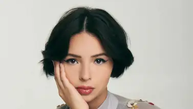 En video: Ángela Aguilar sufre accidente en tacones En video: Ángela Aguilar sufre accidente en tacones