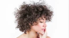 Secretos milagrosos de los peluqueros para un cabello manejable: adiós al frizz