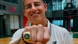 NBA: ¿cuál es el valor del lujoso anillo de los Boston Celtics que lució James Rodríguez?