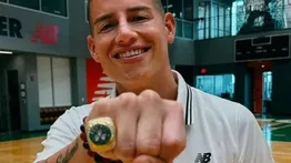 NBA: ¿cuál es el valor del lujoso anillo de los Boston Celtics que lució James Rodríguez?