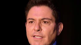El actor Ernesto Laguardia sufre accidente de tránsito: "He llamado al 911 más de once veces y no me ayudan"