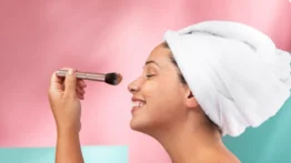 Por nada del mundo limpies de esta manera tus brochas de maquillaje: dañarás su pelo