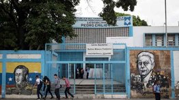 Liceísta es atropellado por un autobús en Coche: presenta traumatismos en varias partes del cuerpo