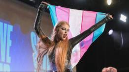 Hija de Elon Musk, Vivian Jenna Wilson debuta como drag queen en evento proinmigrantes