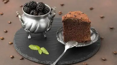 Torta de chocolate sin horno y con solo tres ingredientes: prepárala en 8 minutos Torta de chocolate sin horno y con solo tres ingredientes: prepárala en 8 minutos