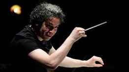 Orquesta Simón Bolívar y Gustavo Dudamel tocarán en concierto de Coldplay: será en el mítico estadio Wembley