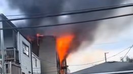 Incendio en Chicago deja a familia venezolana sin hogar: la madre solo logró sacar a sus hijos