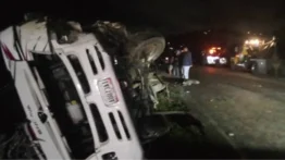 Volcamiento de autobús deja dos muertos en la Autopista Regional del Centro este sábado 21 de junio: hay más de 20 heridos