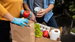 comida gratis inmigrantes NC