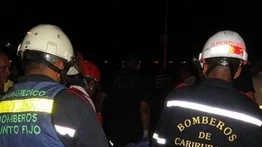 Incendio consume galpón en parque industrial de Punto Fijo este 23 de junio