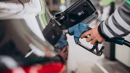 Golpe al bolsillo en Florida: alza de la gasolina en distintas zonas tras conflicto del Medio Oriente 