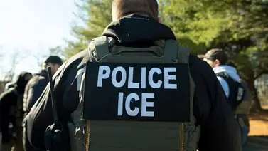Redadas ICE: así evitó el arresto de sus empleados inmigrantes el dueño de un autolavado en Los Ángeles Redadas ICE: así evitó el arresto de sus empleados inmigrantes el dueño de un autolavado en Los Ángeles