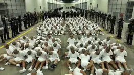 El Salvador: entregan carta para exigir liberación de 252 venezolanos 