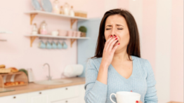 ¿Mal aliento al despertar en la mañana? Aquí tienes 5 soluciones milagrosas contra la halitosis matutina