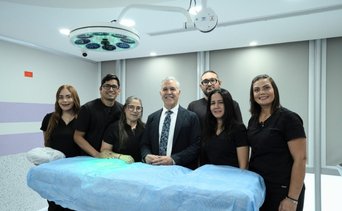 Dr. Leoncio Moncada abrió las puertas de Cirugía Capilar Institute en Caracas: Un espacio dedicado a la innovación y el bienestar capilar