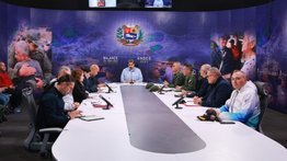 Venezuela recibe donativo de China: incluye vehículos de dragado y retroexcavadoras