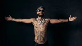 Arcángel presenta su nuevo disco: "Grabé un tema tres días antes de que me abrieran el pecho"