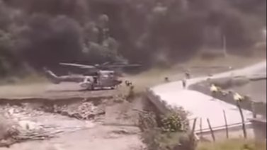 Llega la ayuda aérea al Páramo merideño: envían materiales para la reconstrucción de puentes