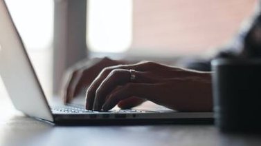 Conozca cómo registrarse en el sistema en línea de la Contraloría Sanitaria: permite obtener permisos y certificados