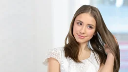¿Quieres tener el cabello liso? Esta es la económica fórmula casera que lo hace posible