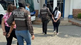 Policía de Ecuador rescata a 11 venezolanas víctimas de explotación sexual: los responsables están bajo arresto
