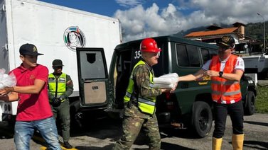 ¡Ayuda humanitaria! Pueblos de Mérida afectados por las lluvias reciben recursos por vía aérea
