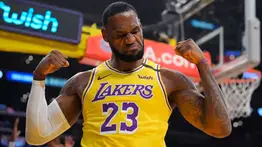 NBA: LeBron James quiere extender su reinado con los Lakers por esta millonaria cifra