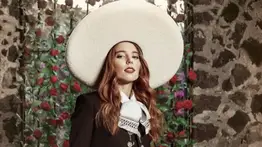 Majo Aguilar es hospitalizada de emergencia: celebra el pride con una selfie en cama y un mensaje a la comunidad 