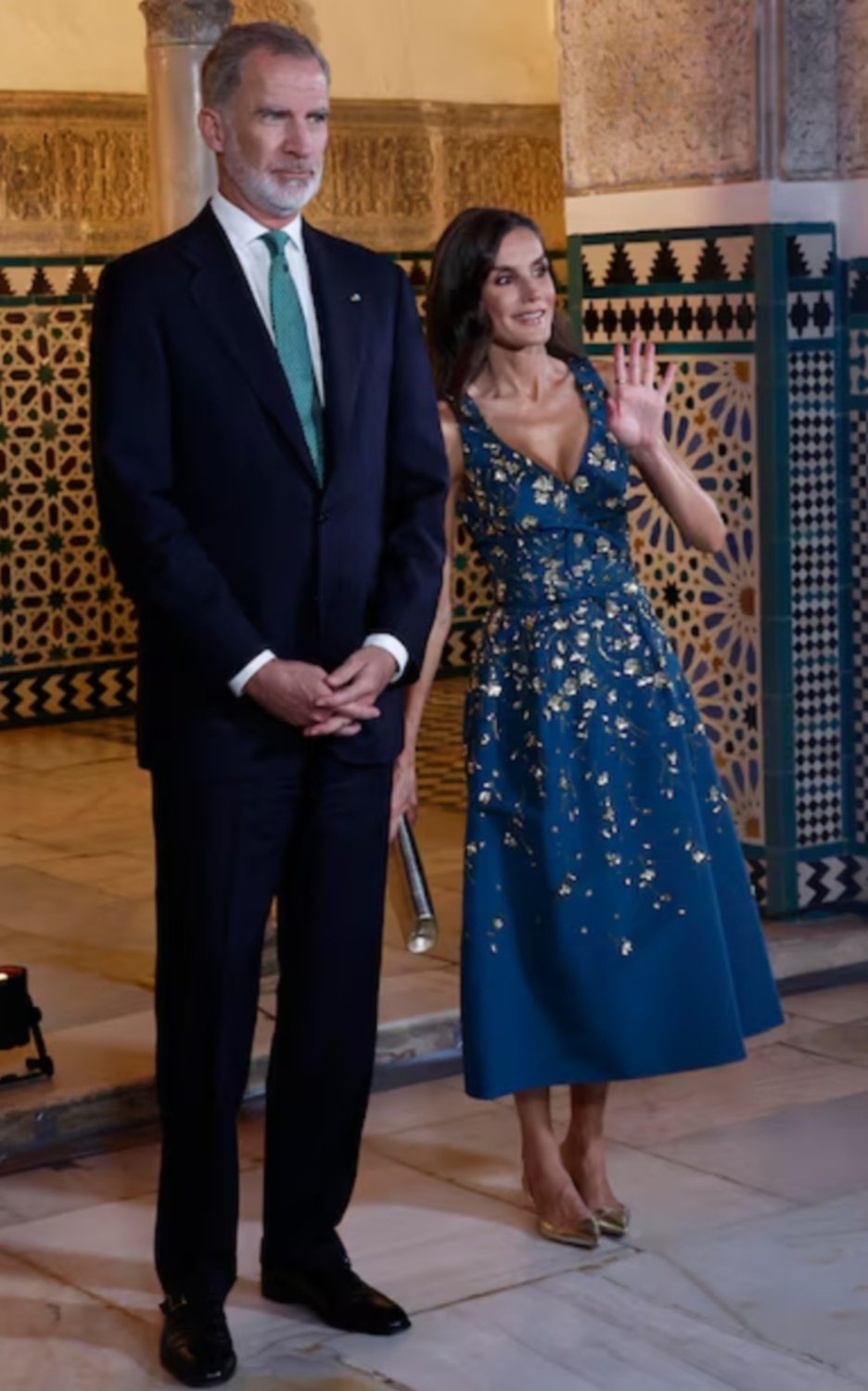 Carolina Herrera viste a la reina Letizia: la monarca se robó las miradas en un importante evento Carolina Herrera viste a la reina Letizia: la monarca se robó las miradas en un importante evento