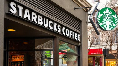 Hispana en Texas denuncia discriminación en Starbucks: le escribieron "ilegal" en su vaso de café