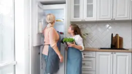 ¿El empotrado pasó de moda? La nueva tendencia que revoluciona el diseño de cocinas modernas