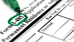 ¿Se puede trabajar legalmente en EEUU mientras el trámite de residencia sigue en revisión?