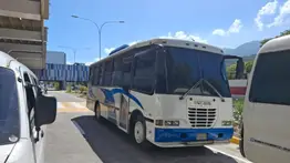 Ruta Caracas-Maiquetía: Las alternativas del transporte público frente al bolsillo del ciudadano