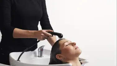 Mascarilla milagrosa para hidratar y alisar el cabello en casa: el aceite de oliva es la clave Mascarilla milagrosa para hidratar y alisar el cabello en casa: el aceite de oliva es la clave