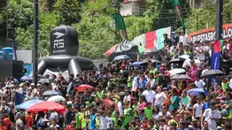¡Ronaldinho paraliza Petare! Fanáticos desatan la pasión en Mesuca antes del juego: detalles