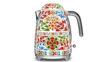 La estética de los años 50 aterriza en Venezuela: INNOVAR presenta la exclusiva colección SMEG para cocinas con estilo. La estética de los años 50 aterriza en Venezuela: INNOVAR presenta la exclusiva colección SMEG para cocinas con estilo.