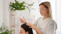 Conoce cuáles son los beneficios que tiene el vinagre de manzana para el cabello: esta es la cantidad que debes aplicar