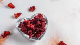 Flor de Jamaica: combina con estos ingredientes y protege tu salud física y mental