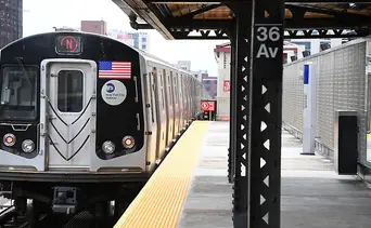 Metro de Nueva York sufrirá estas modificaciones en el servicio este domingo y la madrugada del lunes