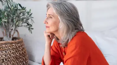 Tinte natural y efectivo para teñir las canas en casa: solo necesitas tres ingredientes para prepararlo Tinte natural y efectivo para teñir las canas en casa: solo necesitas tres ingredientes para prepararlo
