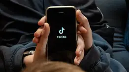 ¿Vives en Florida y tienes un hijo menor de 14 años con cuenta TikTok? Pronto la perderá