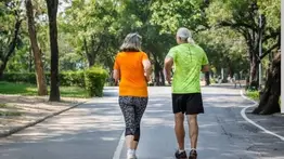 Evidencias científicas revelan los beneficios de caminar: la recomendación es practicarlo mínimo cinco días a la semana
