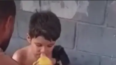 Niño da detalles de su rescate y cómo vio morir a su madre: Dejó de respirar a las 7:30 Niño da detalles de su rescate y cómo vio morir a su madre: Dejó de respirar a las 7:30