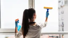 El método definitivo para limpiar cristales con el mínimo esfuerzo: obtén ventanas impecables